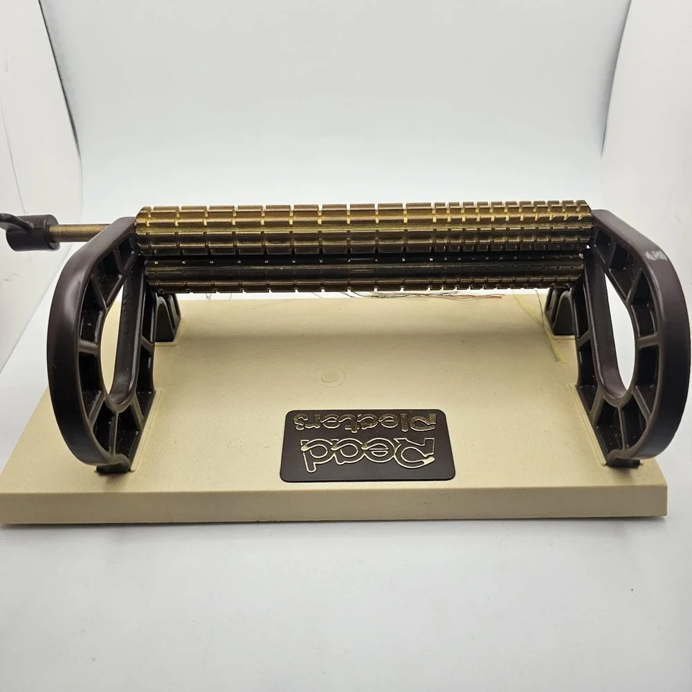 Read Pleaters read pleaters